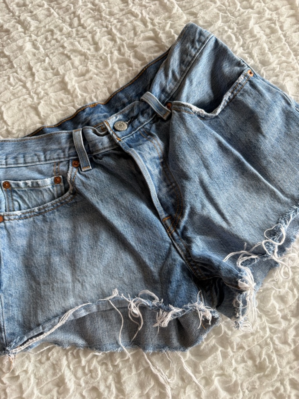 Levis 501 Shorts Distressed Raw Hem 27 - Picture 3 of 8